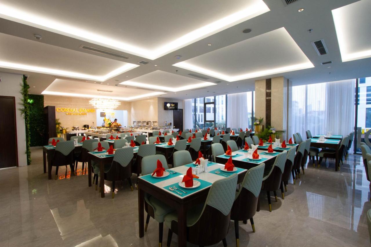 Cordial Grand Hotel Da Nang Beach - Infinity Rooftop Pool Exteriér fotografie